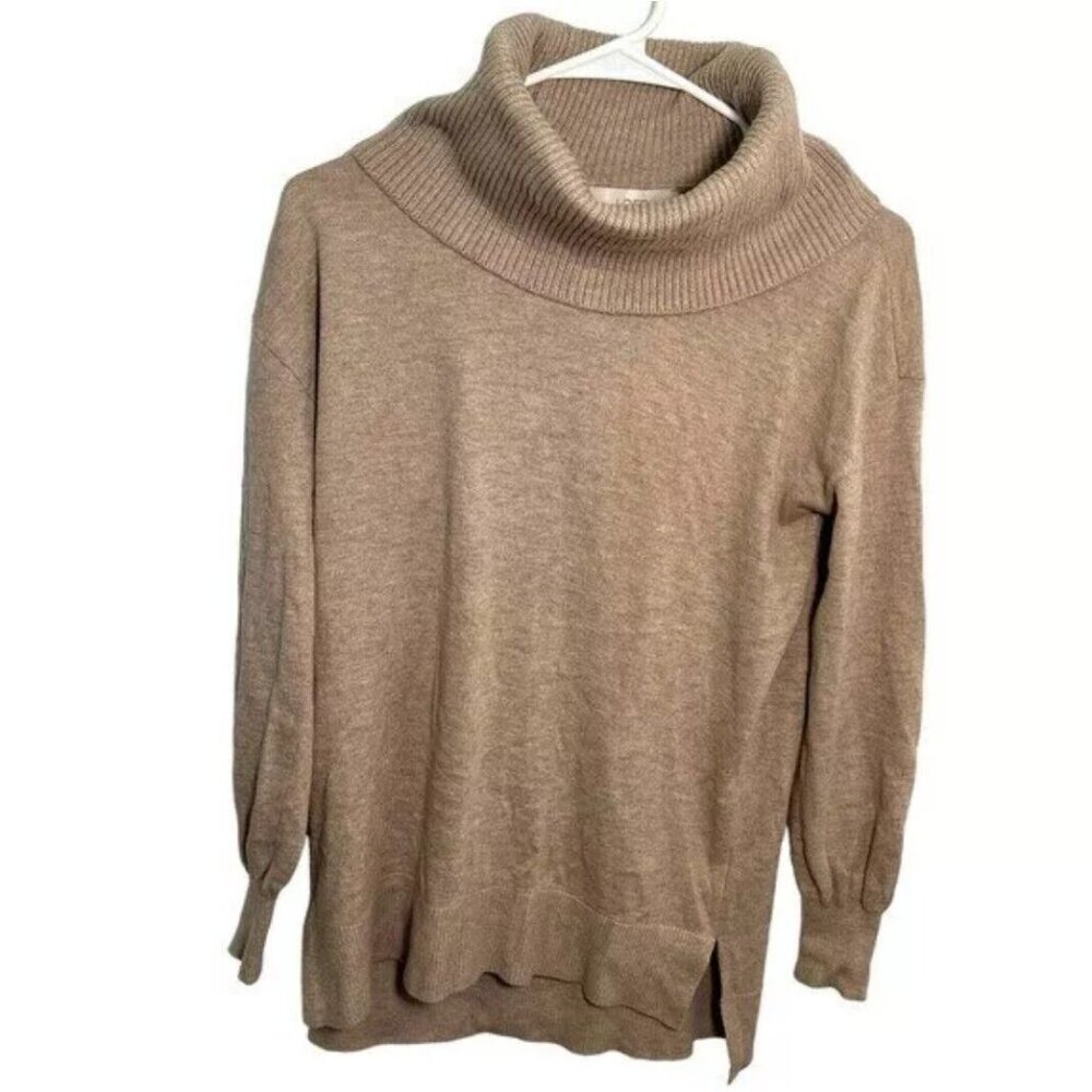 Loft Women’s Size Large Turtleneck Sweater Beige Tan Ribbed Neck Step Hem Long